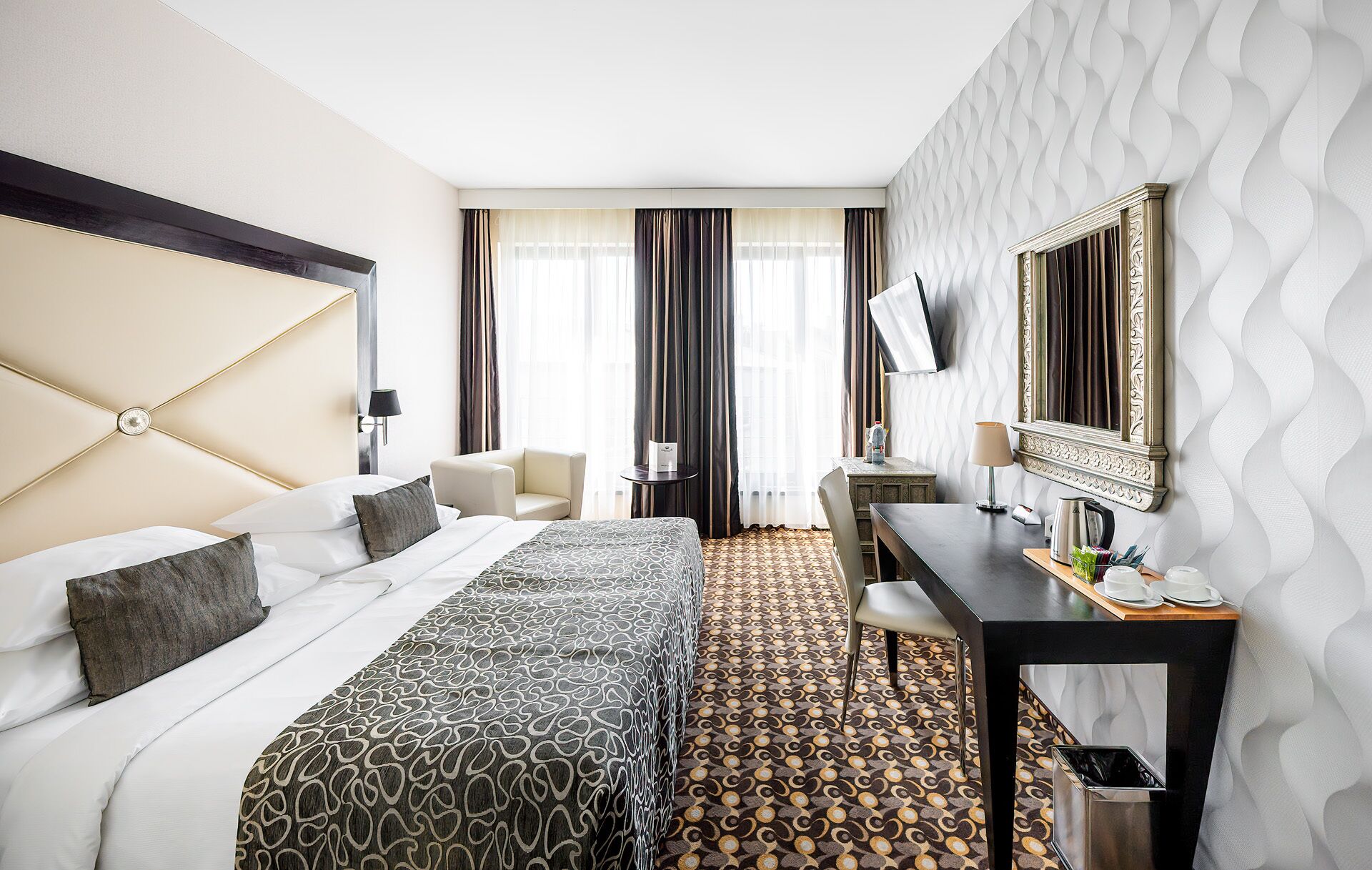 classic double or twin room | premium bedding, minibar, in-room safe, individually decorated