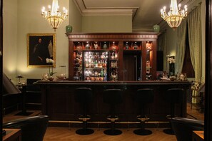 Bar (on property) - Schlosshotel Hugenpoet (Essen)