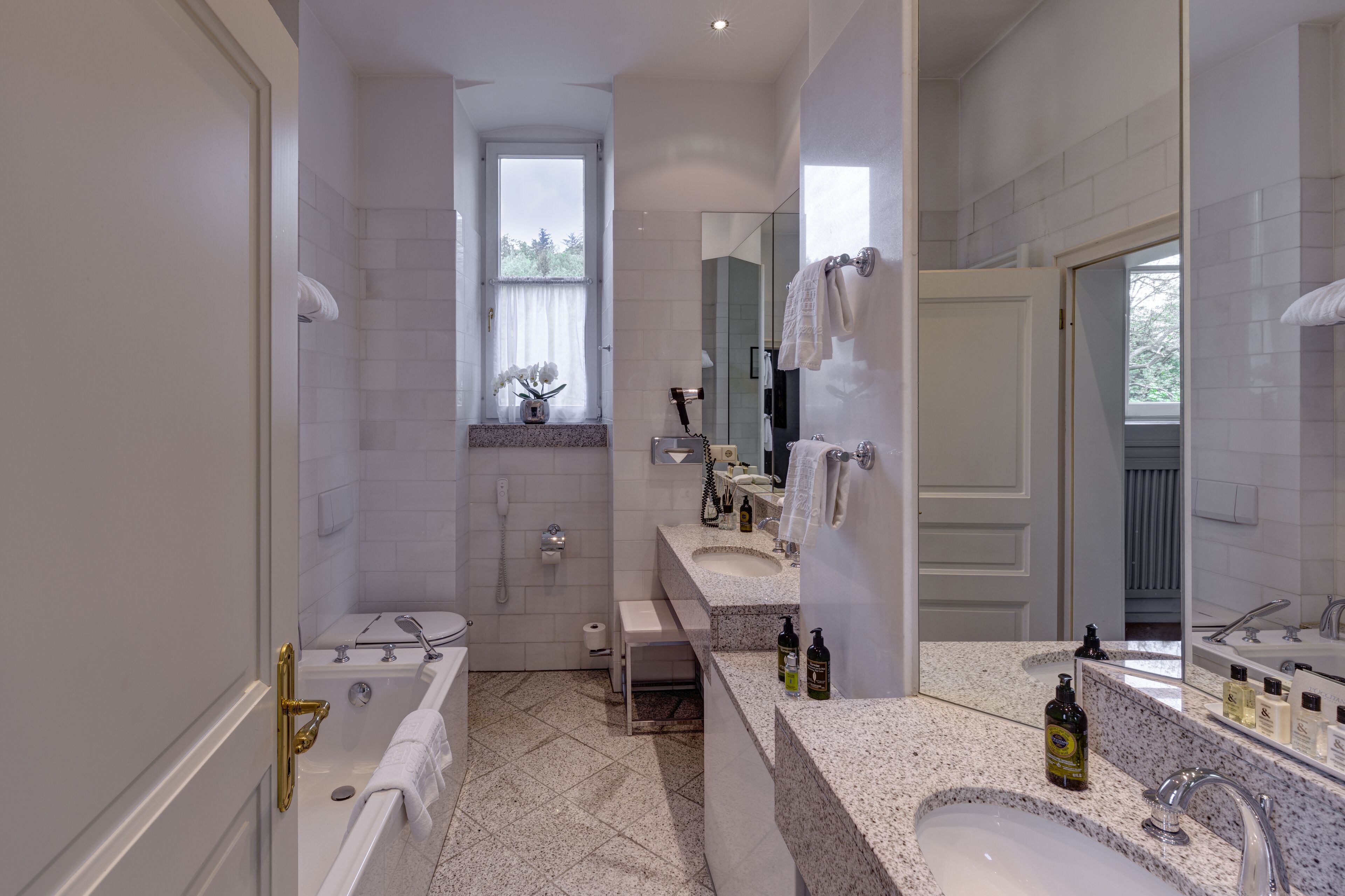 suite, 1 bedroom | bathroom | designer toiletries, hair dryer, bathrobes, slippers