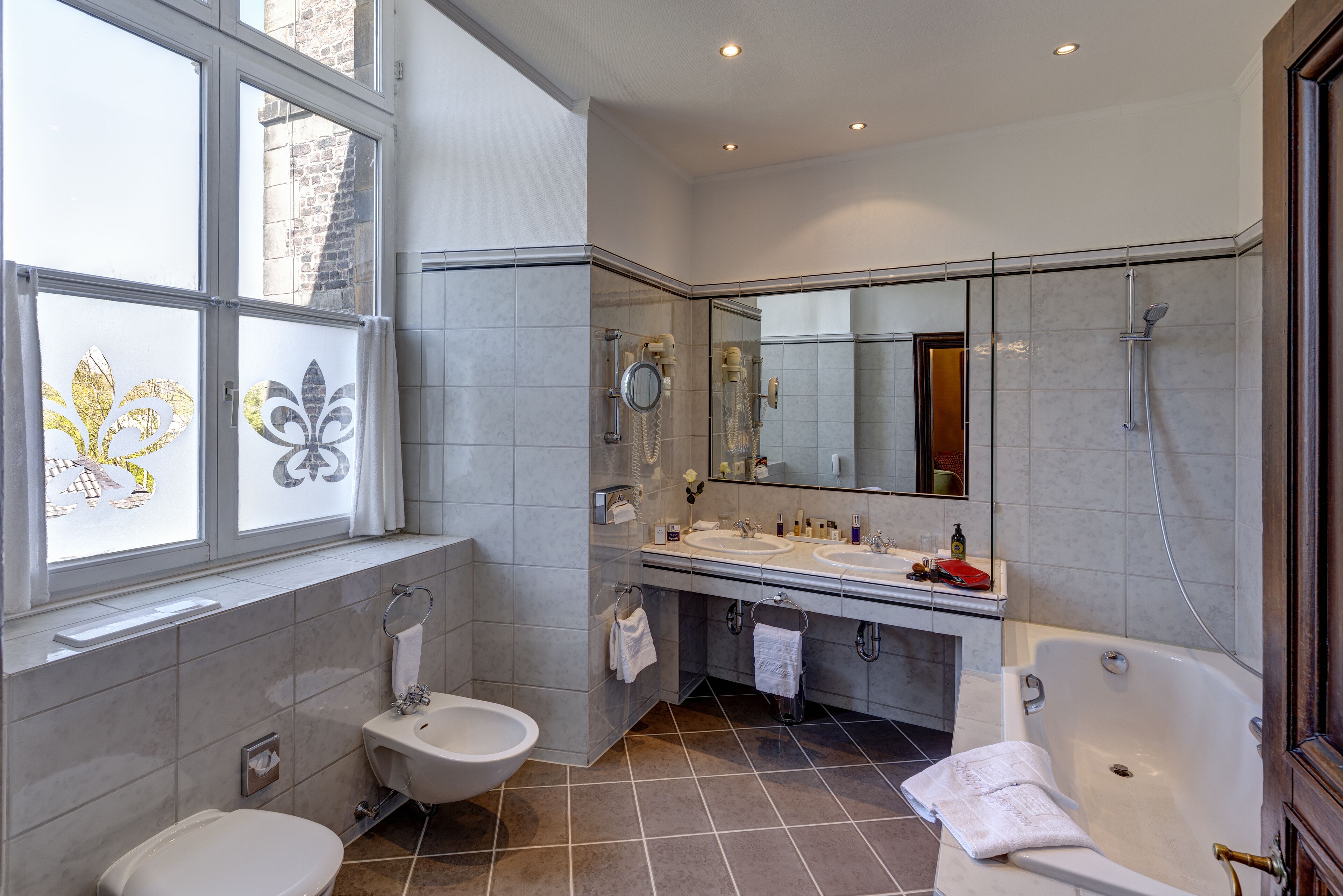 Foto - Schlosshotel Hugenpoet