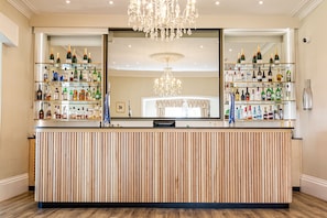Bar (on property) - The Horn of Plenty (Tavistock)