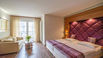 Studio | Allergikerbettwaren, Zimmersafe, Schreibtisch, kostenloses WLAN