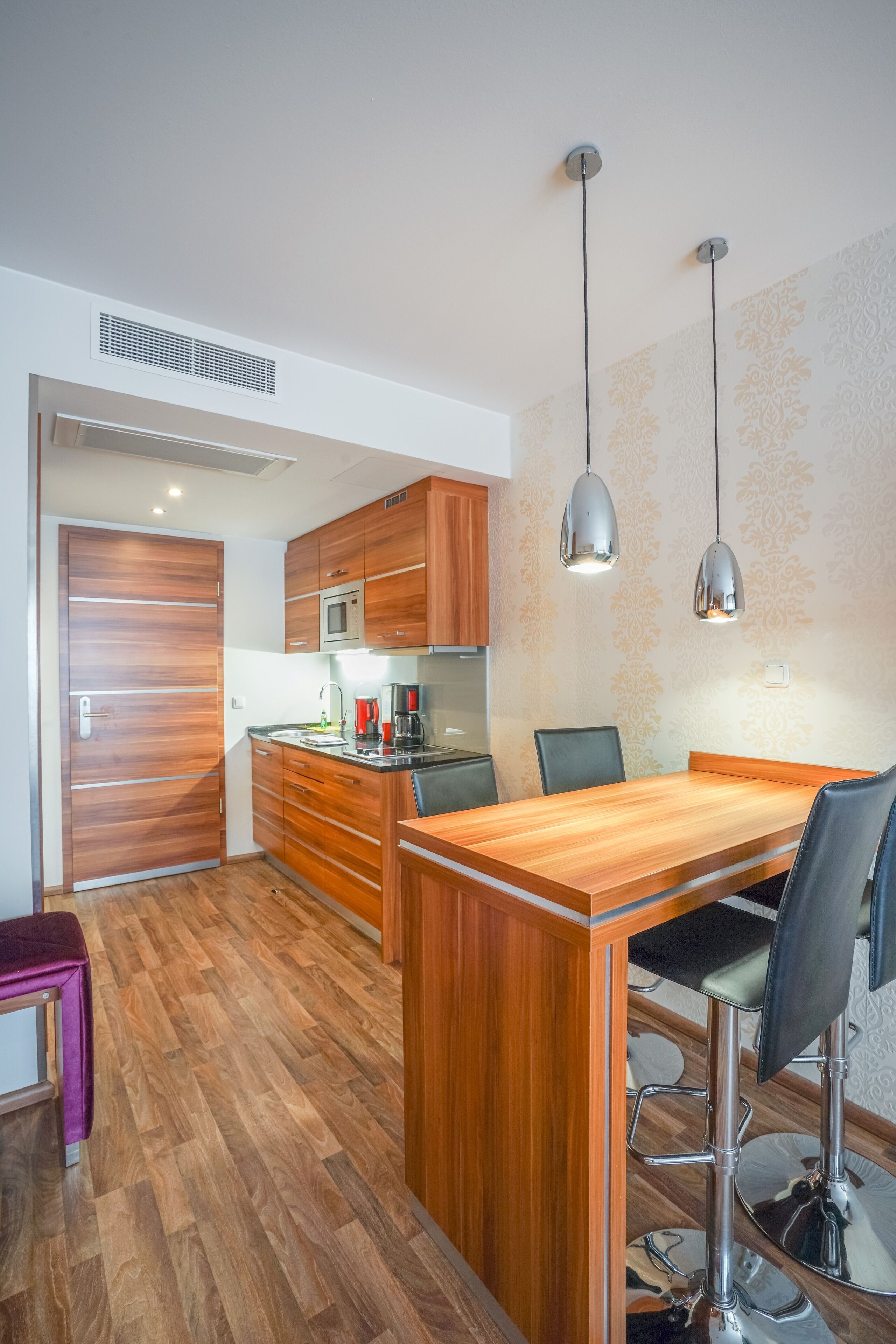 studio | private kitchen | full-sized fridge, microwave, stovetop, coffee/tea maker