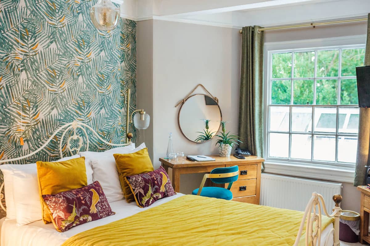 Classic Double Room, 1 Double Bed | Individually decorated, individually furnished, desk, free WiFi