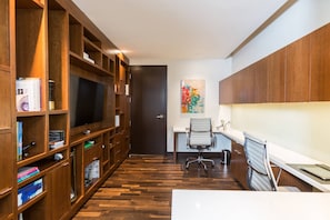 Presidential Suite, 1 Bedroom | Down comforters, in-room safe, desk, laptop workspace