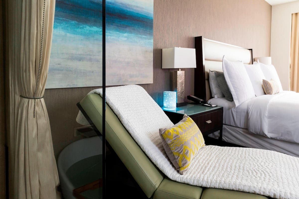 1 bedroom, down duvets, in-room safe, desk