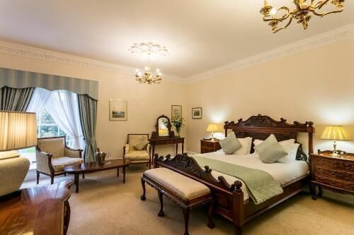 Individually decorated, iron/ironing board, WiFi, bed sheets