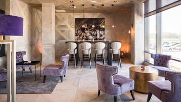 Coin salon dans le hall