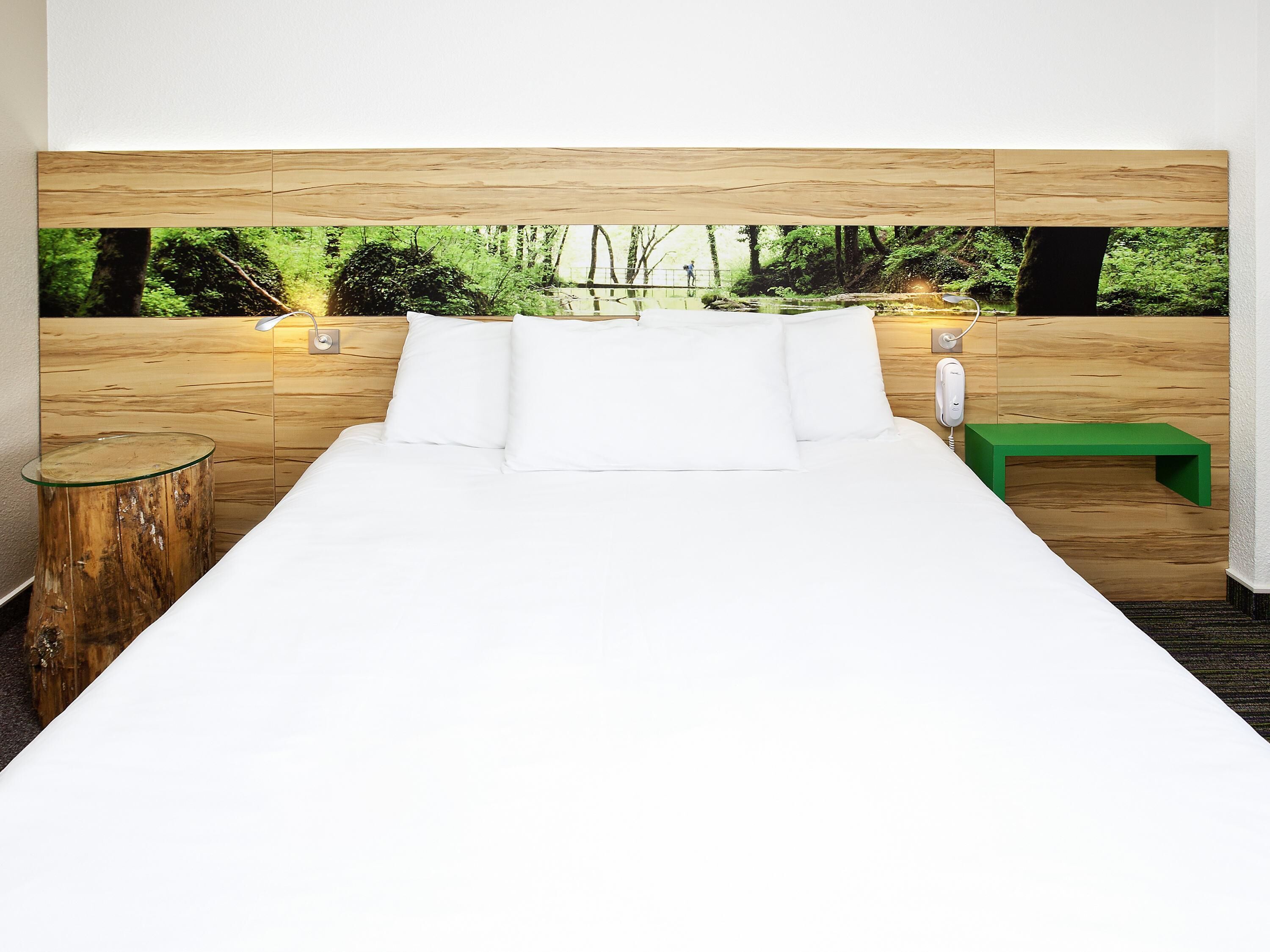 Dobbeltrom – standard, 1 dobbeltseng | Blendingsgardiner, lydisolert, wi-fi (inkludert) og vekkerklokke