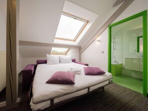Shower, eco-friendly toiletries, hair dryer, towels