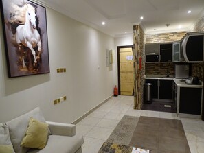 로열 스위트 | 전용 주방 | 대용량 냉장고, 전자레인지, 오븐, 쿡탑