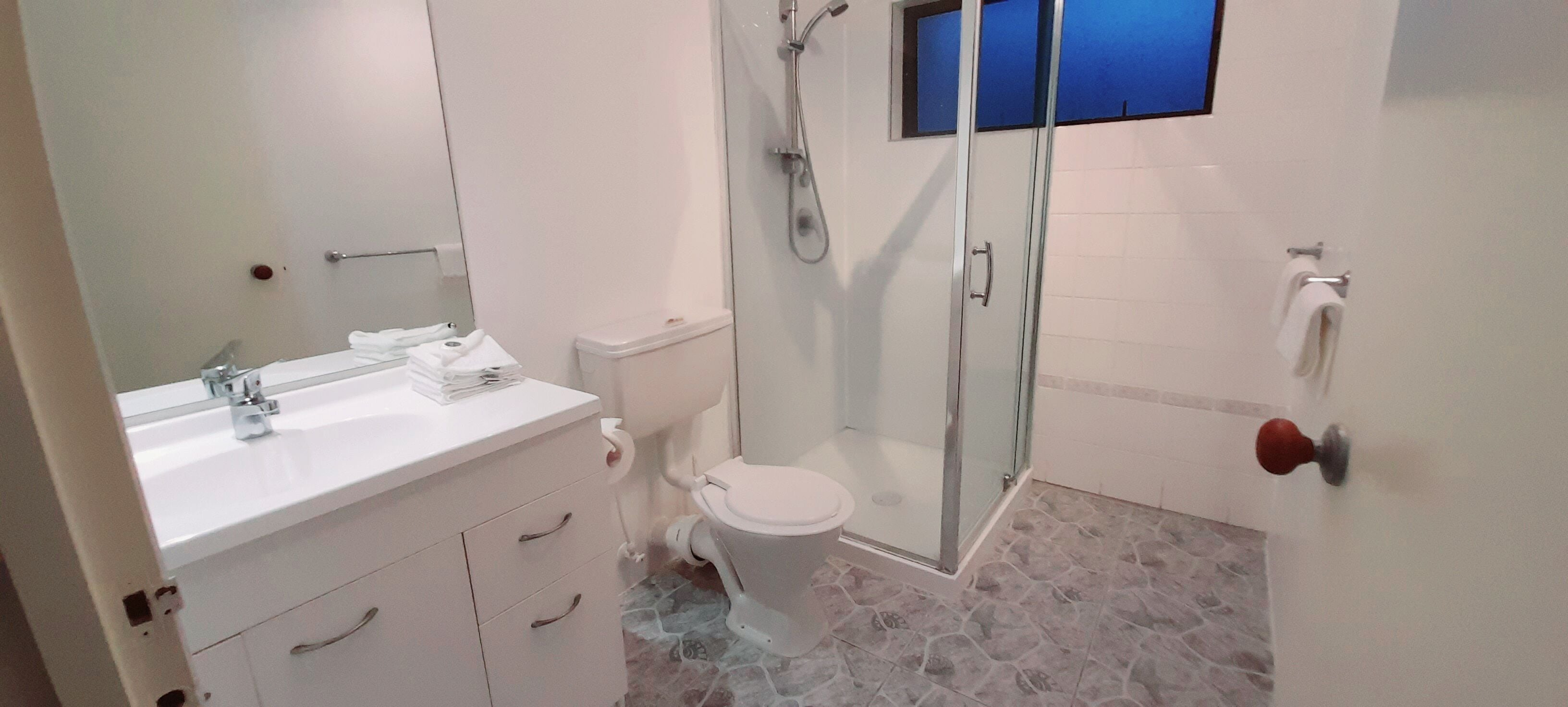 Avana Waterfront Apartments