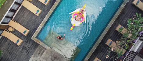 Outdoor pool, sun loungers