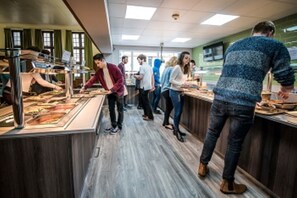 Daily buffet breakfast (GBP 15 per person)