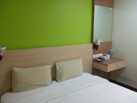 Habitación doble superior, sin ventanas | Wifi gratis