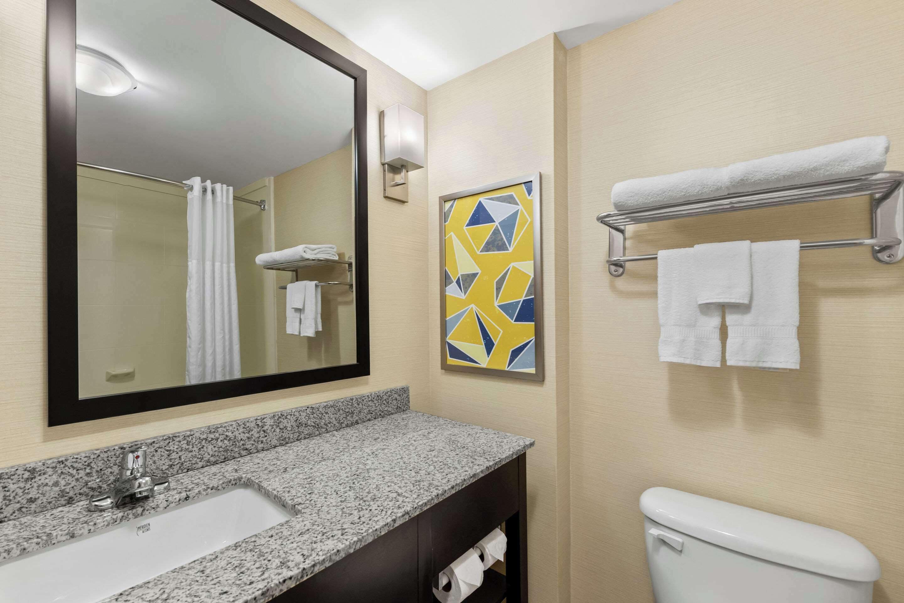 1 bedroom, in-room safe, desk, blackout curtains