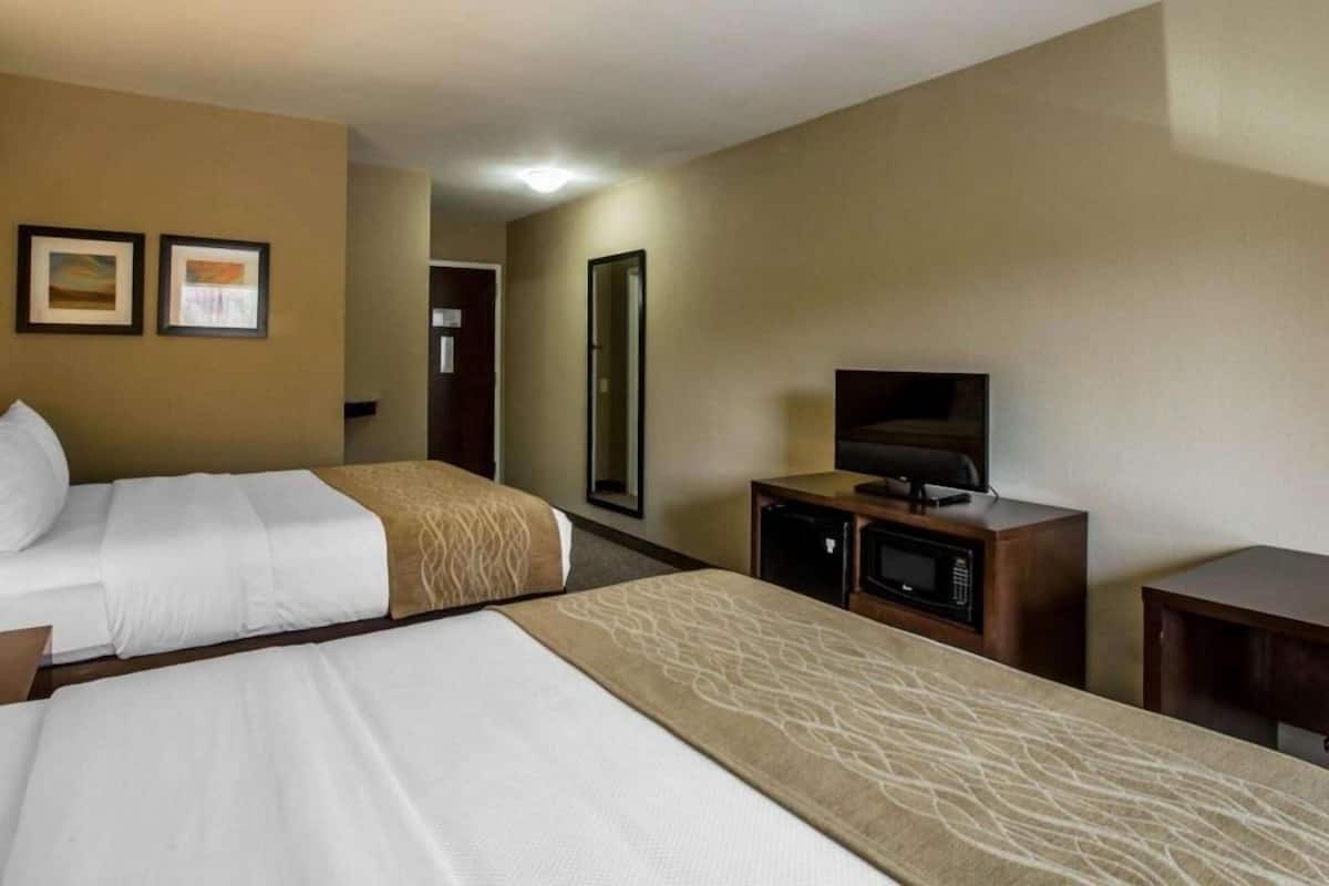 In-room safe, desk, blackout curtains, iron/ironing board