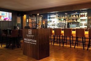 Breakfast, lunch and dinner served - The Huntsman Inn (Galway)
