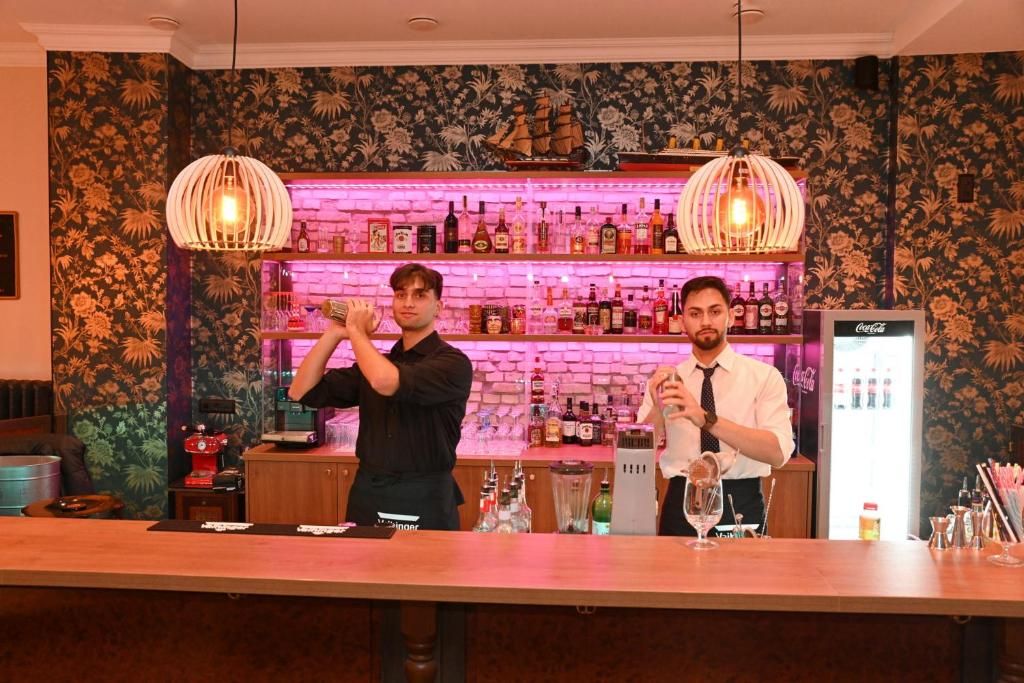 Bar (in der Unterkunft)