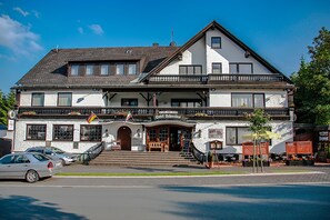 Front of property - Hotel Schneider (Winterberg)