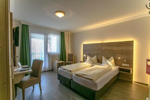 In-room safe, free cribs/infant beds, free WiFi, bed sheets - Hotel Schneider (Winterberg)