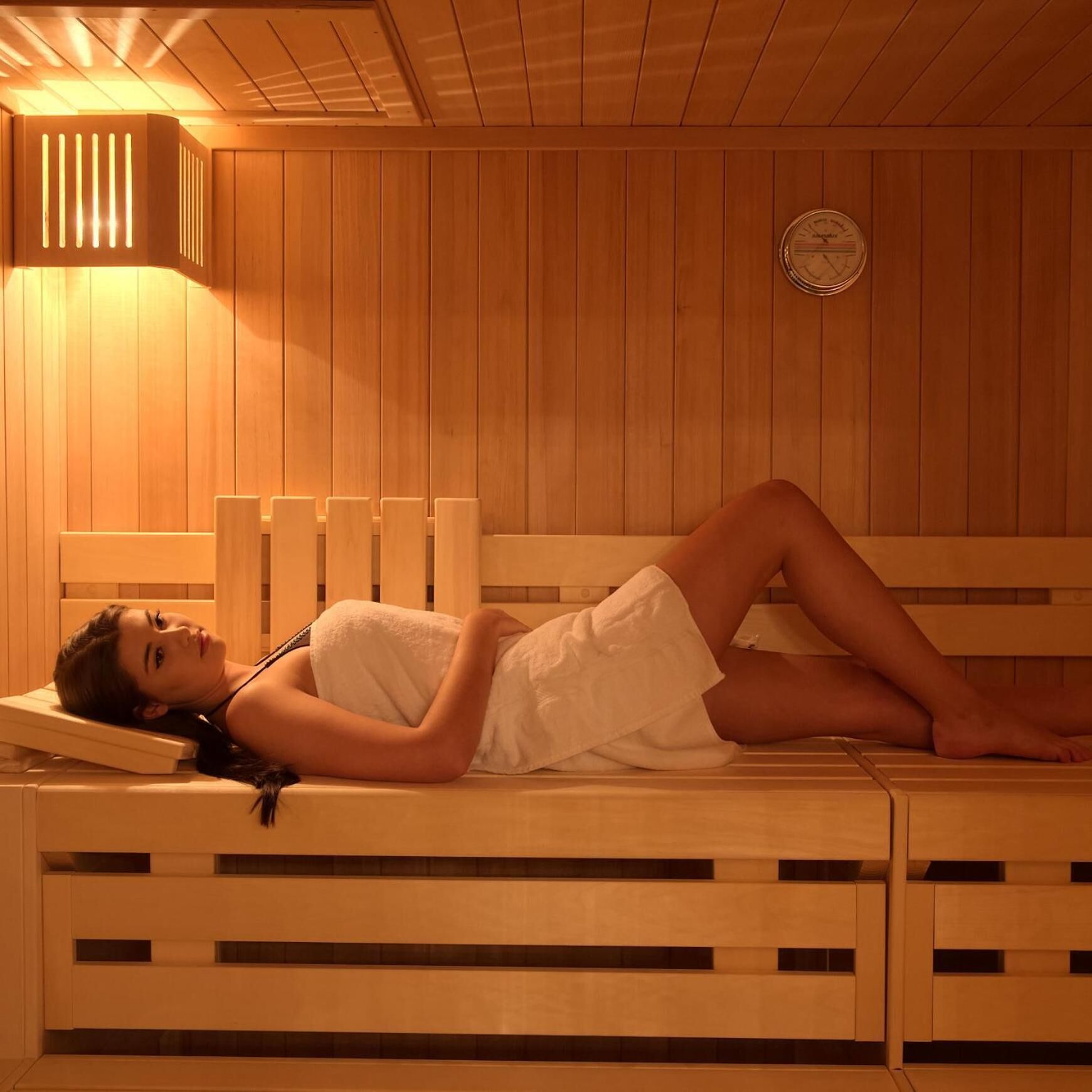 sauna, steam room