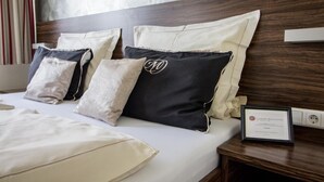 Ảnh chưa phân loại, 4 trong số 48 ảnh, nút
