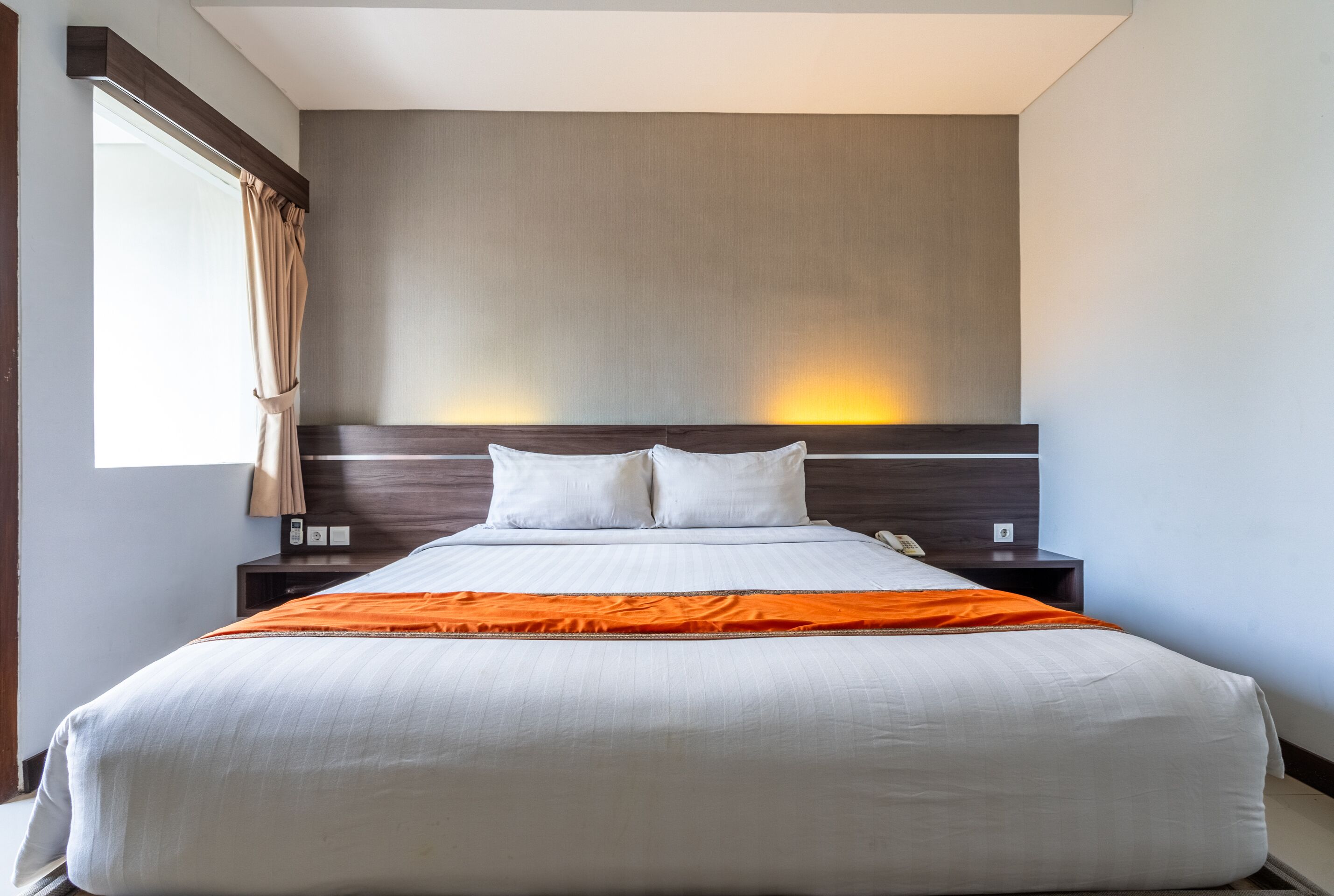 Deluxe-Zimmer | Minibar, Zimmersafe, individuell eingerichtet, Schreibtisch