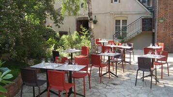 Mittagessen und Abendessen