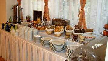 Desayuno buffet incluido todos los días