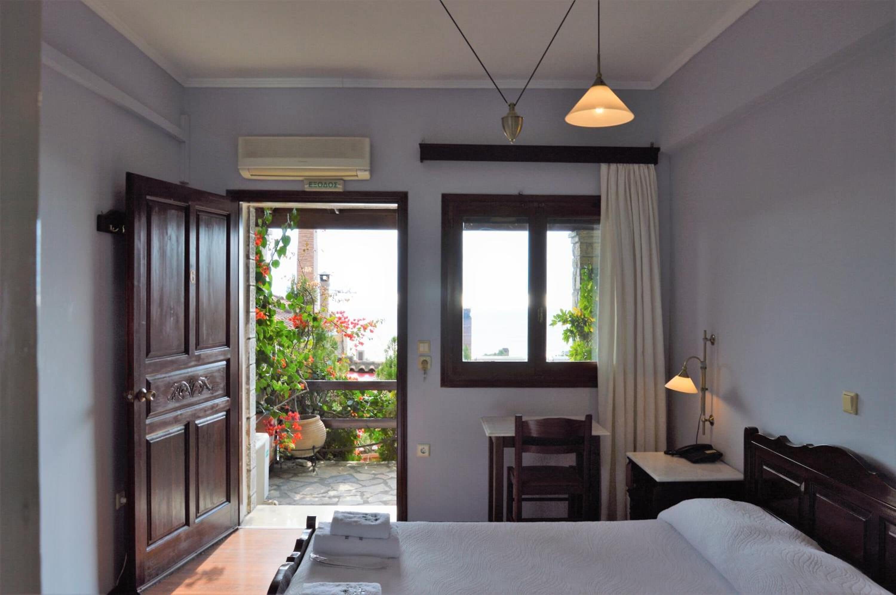 1 間臥室、高級寢具、迷你吧、客房內保險箱