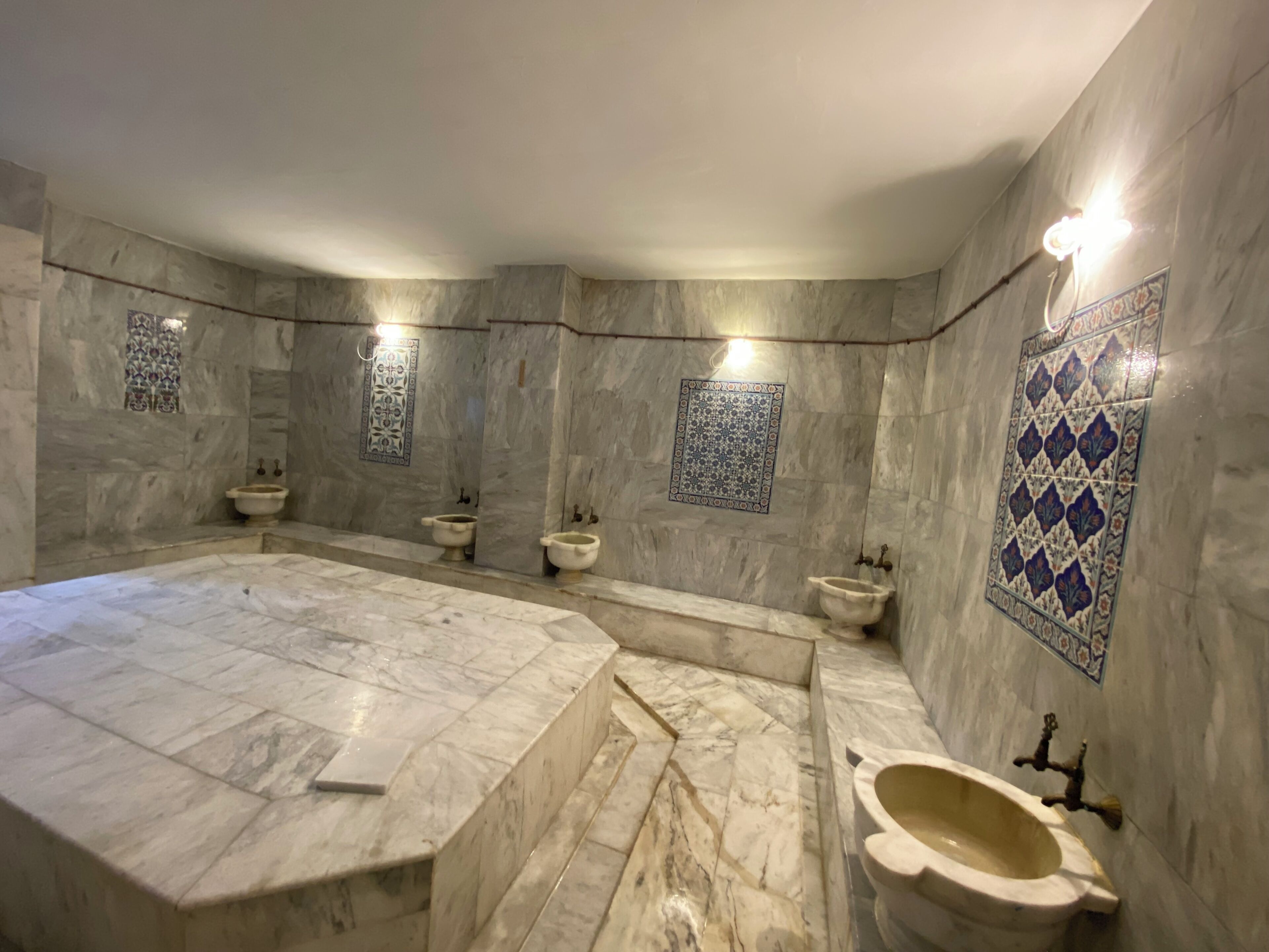 Turkish bath/hammam, body treatments, hydrotherapy, aromatherapy