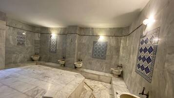 Turkish bath/hammam, body treatments, hydrotherapy, aromatherapy