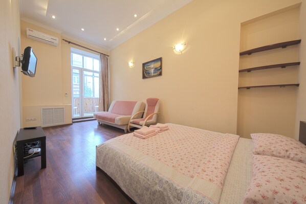 Apart Daire (Mikhailovskaya str. 22B) | Odada kasa 