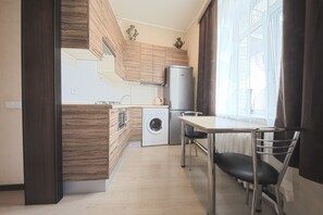 公寓 (Sofievska str., 1/2) | 私人廚房 | 電冰箱、微波爐、爐台、咖啡機/沖茶器