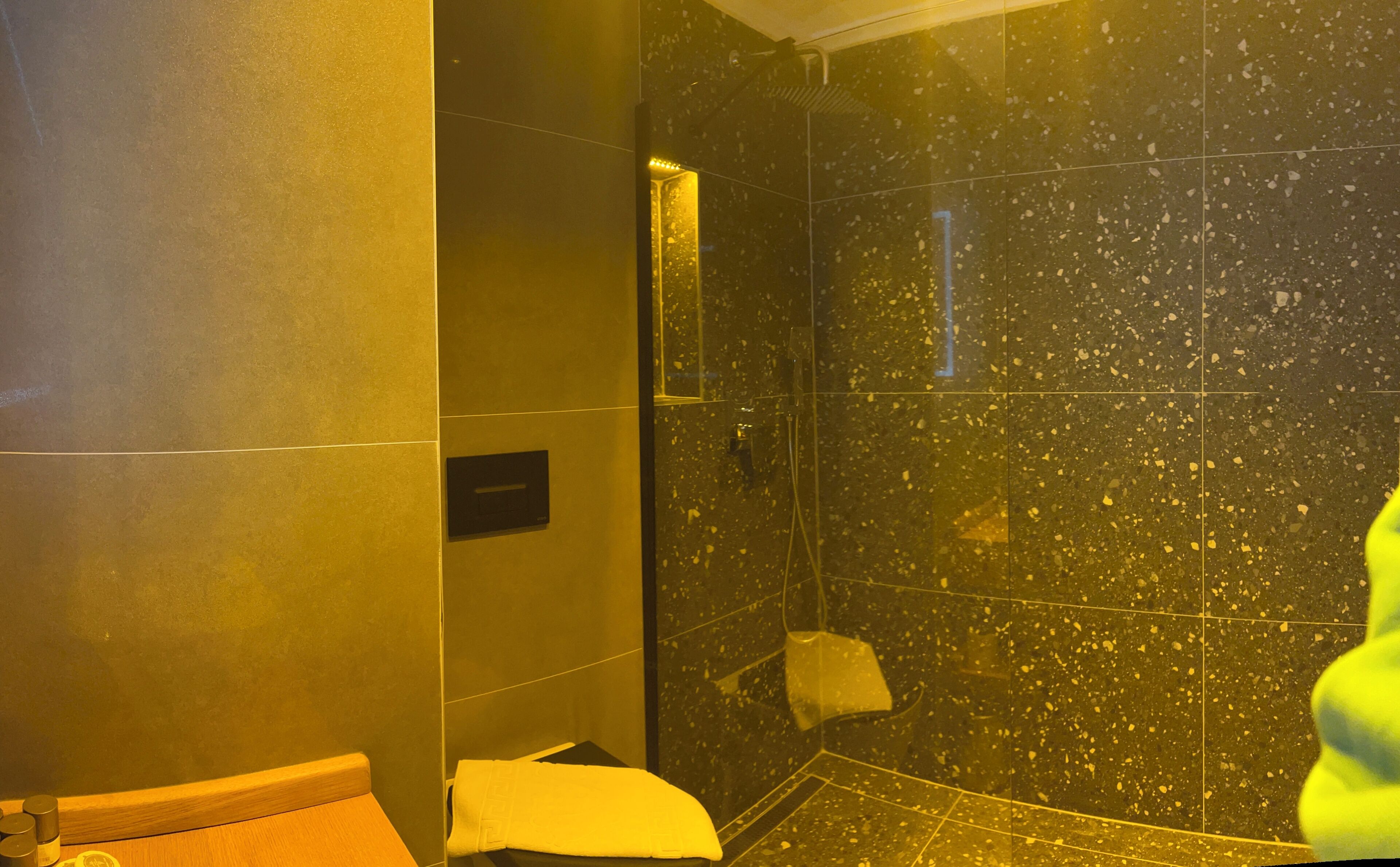 standard double or twin room, 1 bedroom | bathroom | combined shower/bathtub, hair dryer, slippers, towels