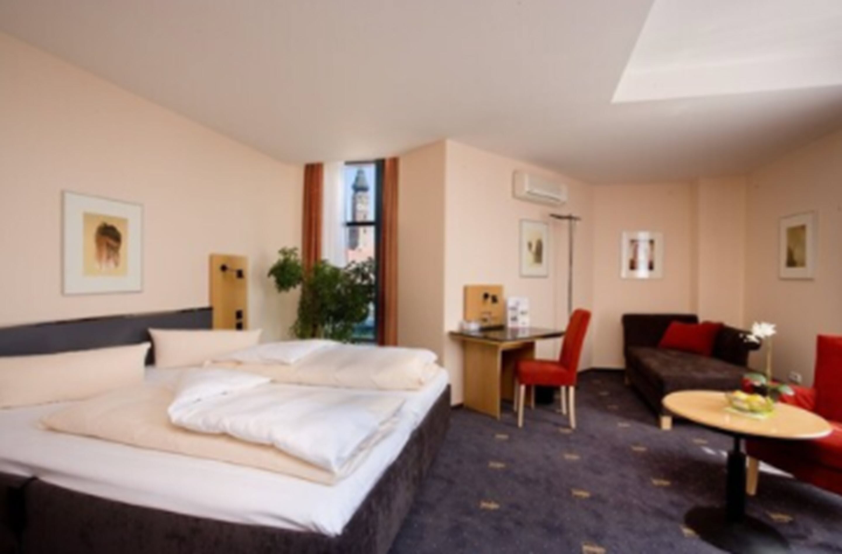 premium bedding, down duvets, minibar, desk