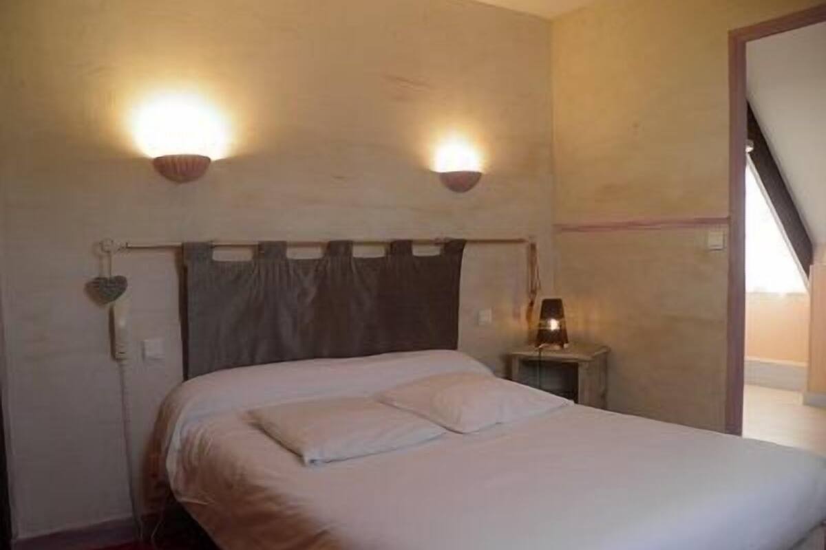 In-room business centre