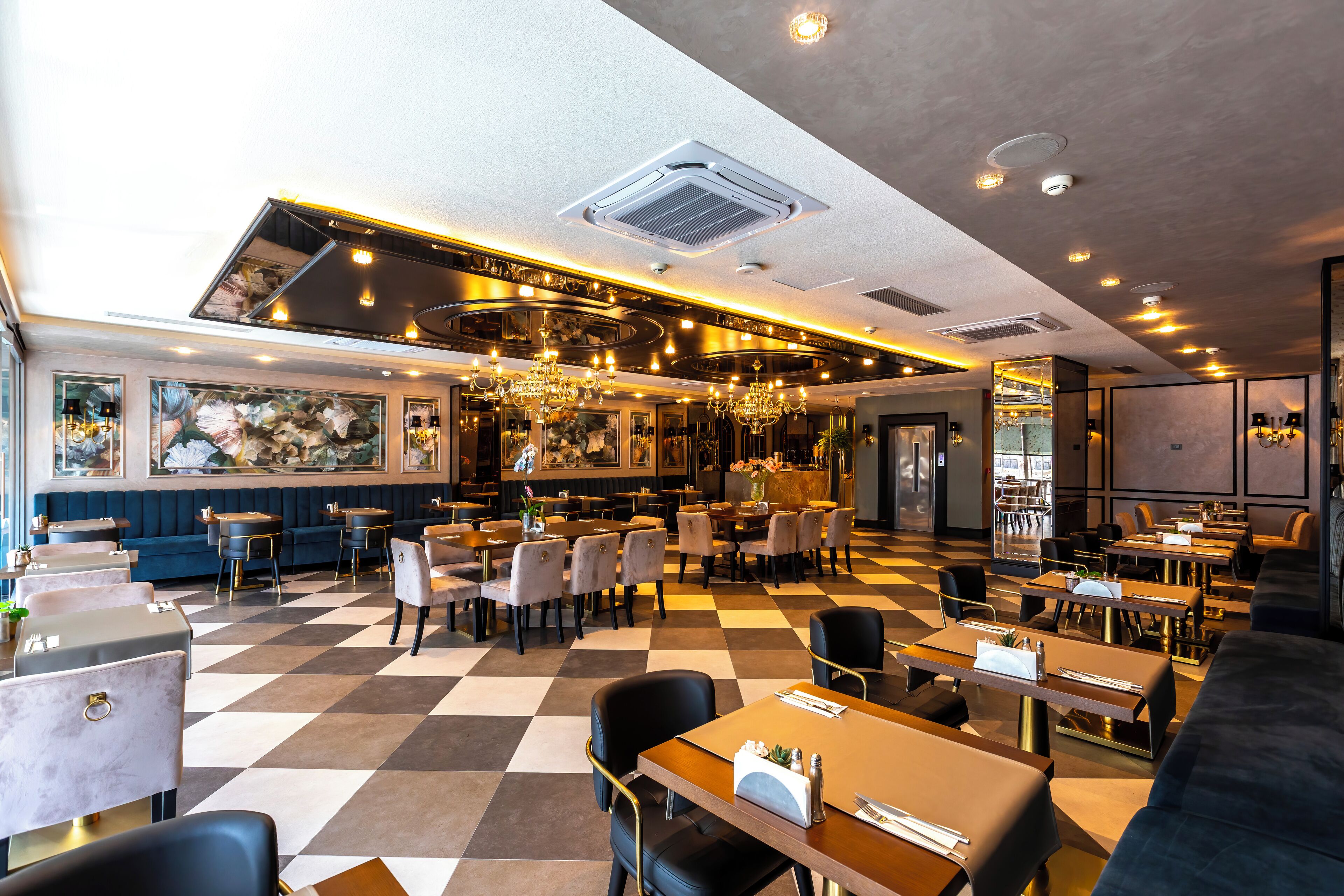 Breakfast area