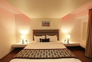 Ropa de cama de alta calidad y minibar 