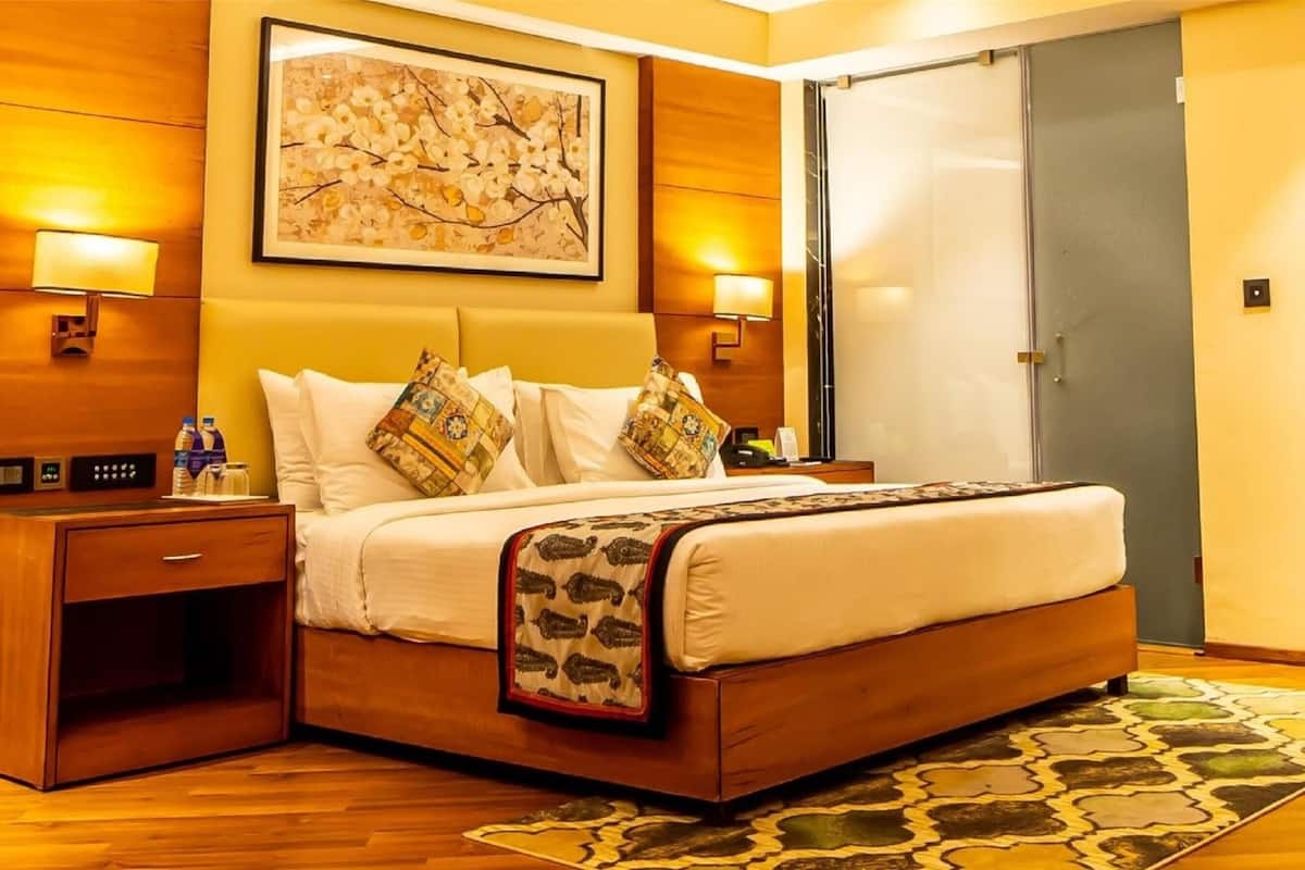 Presidential Suite, 1 King Bed, City View