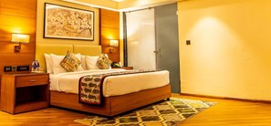 Ropa de cama de alta calidad y minibar 