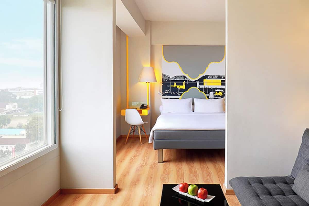 junior suite | 1 bedroom, in-room safe, desk, soundproofing