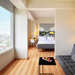 Studio | Zimmersafe, Schreibtisch, schallisolierte Zimmer, Zustellbetten