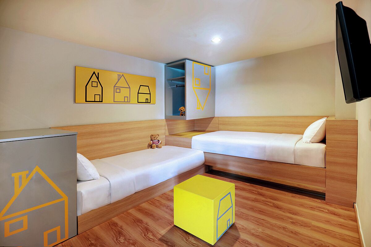 family suite | 1 bedroom, in-room safe, desk, soundproofing