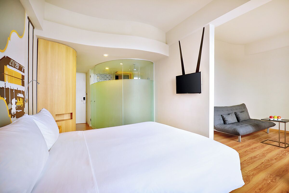 junior suite | 1 bedroom, in-room safe, desk, soundproofing