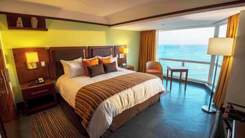 Premium bedding, minibar, laptop workspace, iron/ironing board