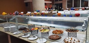 Petit déjeuner buffet compris tous les jours