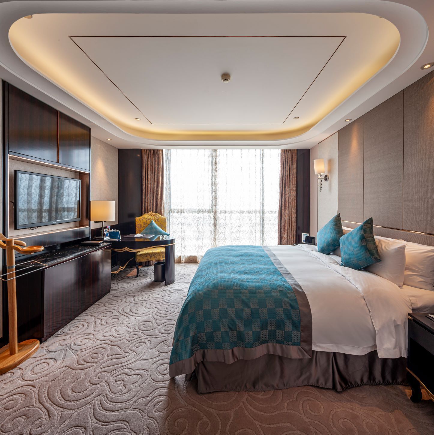 Minibar, coffres-forts dans les chambres, bureau, chambres insonorisées