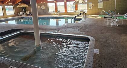 Fossil Creek Hotel And Suites